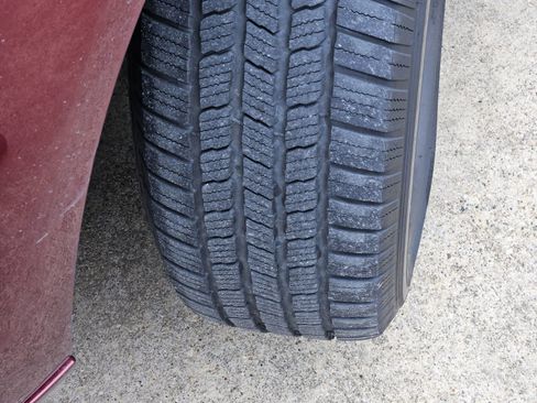 Used 2019 Dodge Grand Caravan SXT image 13