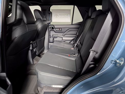 New 2026 Toyota 4Runner Limited AWD/4WD image 31