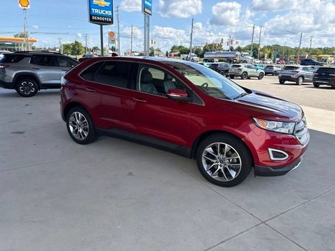 Used 2018 Ford Edge Titanium w/ Equipment Group 301A AWD/4WD image 5