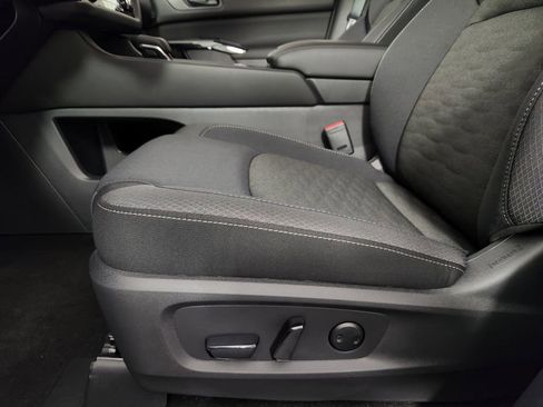 New 2026 Nissan Pathfinder SV image 11