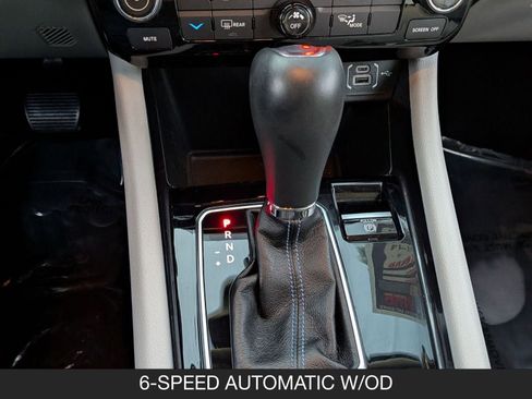 Used 2022 Jeep Compass Latitude image 17