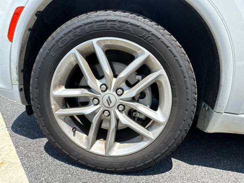 Used 2025 Dodge Durango GT AWD/4WD image 10