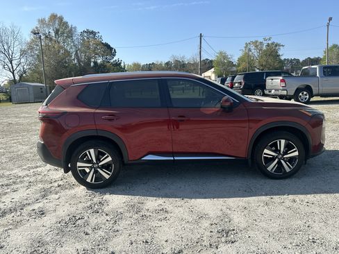 Used 2021 Nissan Rogue SL image 4