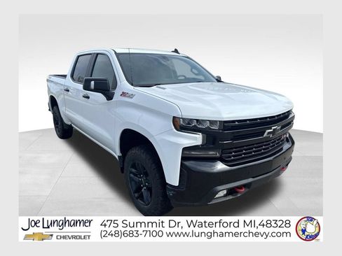 Used 2022 Chevrolet Silverado 1500 LT Trail Boss w/ LT Trail Boss Premium Package AWD/4WD image 1