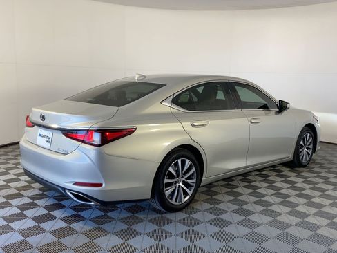 Used 2019 Lexus ES 350 image 7