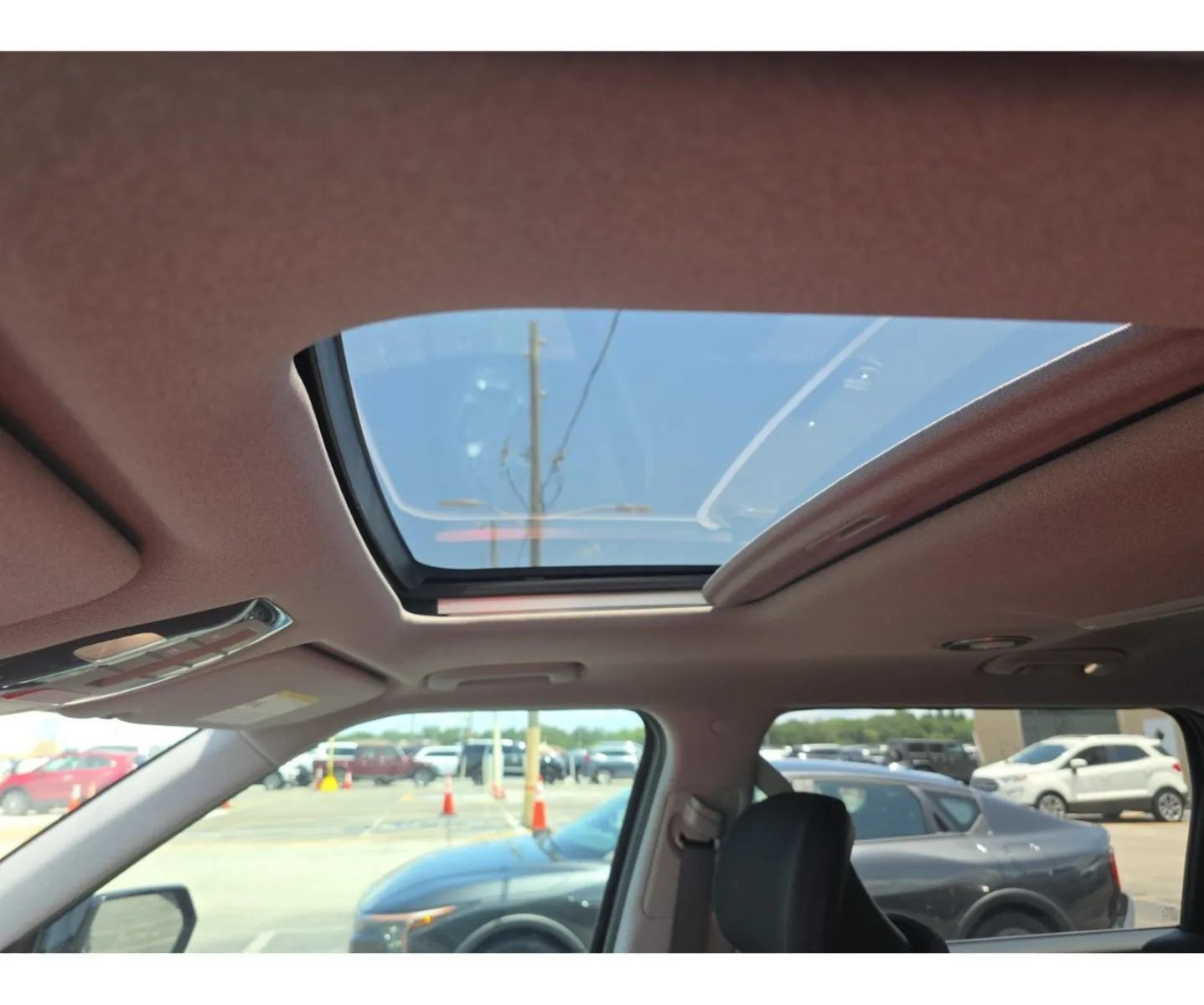 Used 2026 Kia EV9 Light RWD image 8