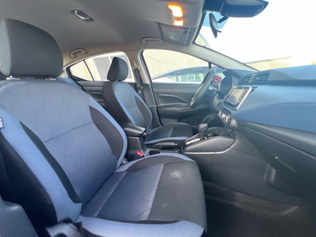 Used 2025 Nissan Versa SV FWD image 8