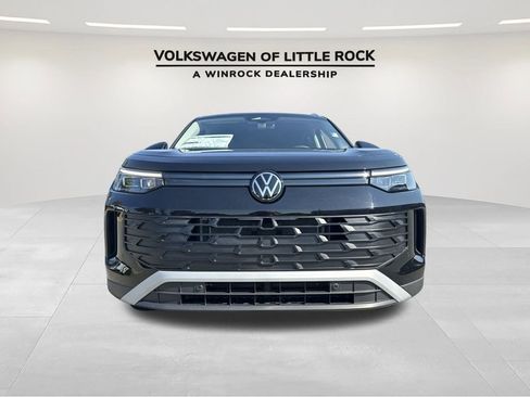 New 2025 Volkswagen Tiguan S image 8