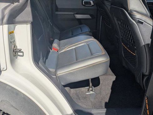 Used 2022 Ford Bronco Badlands AWD/4WD image 19