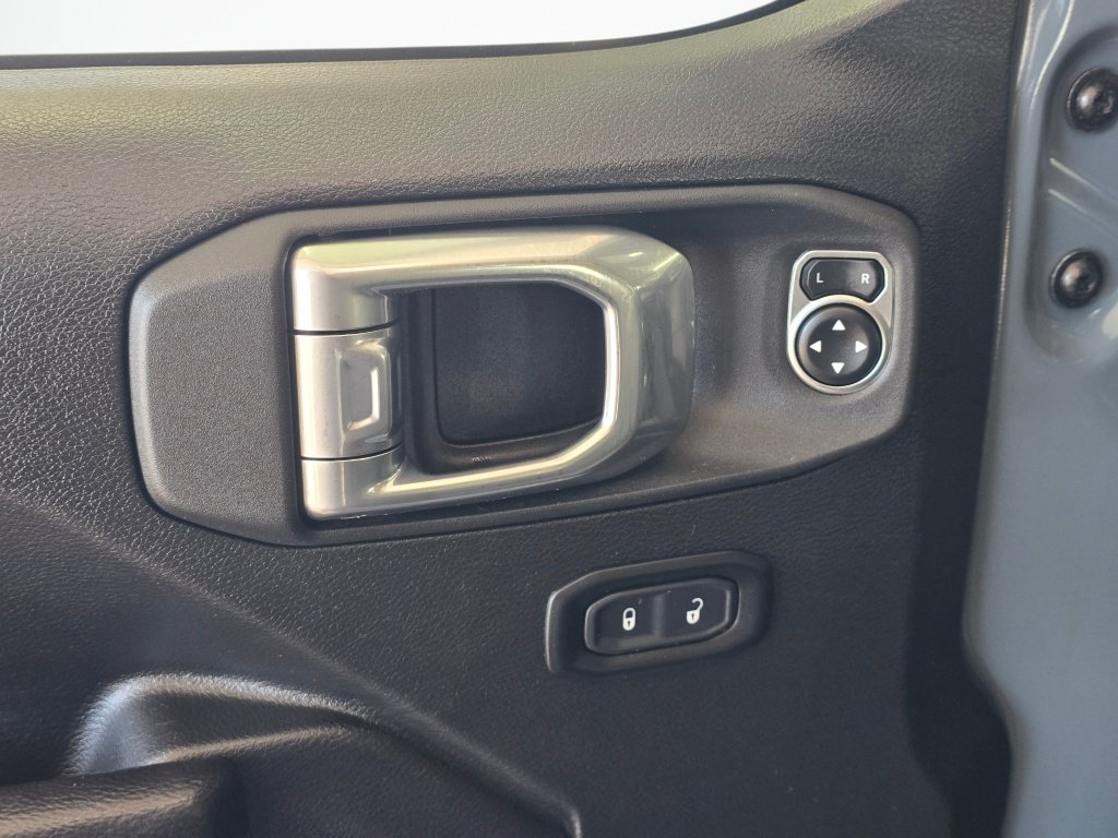 Used 2024 Jeep Wrangler Sport AWD/4WD image 19