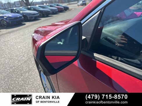 Used 2018 GMC Terrain SLE image 12