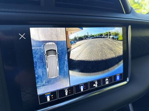 Used 2023 GMC Yukon Denali AWD/4WD image 23