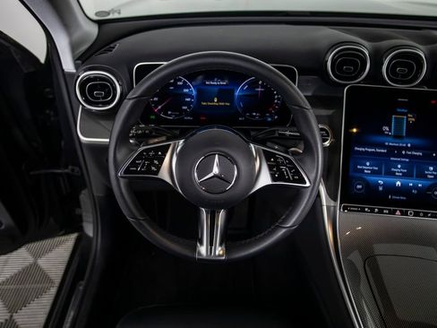 Used 2026 Mercedes-Benz GLC 350e 4MATIC image 23