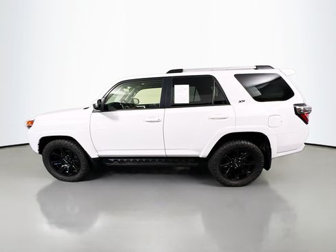 Used 2024 Toyota 4Runner SR5 RWD image 9