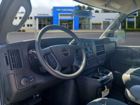 Used 2024 GMC Savana 2500 w/ Driver Convenience Package RWD image 8
