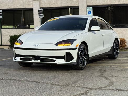Used 2025 Hyundai Ioniq 6 SEL AWD/4WD image 18