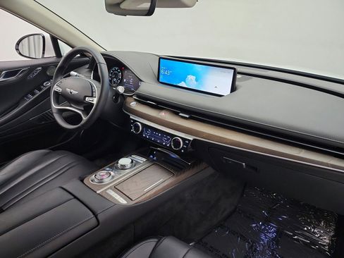 Used 2024 Genesis G80 image 19