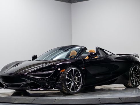 Used 2019 McLaren 720S Luxury RWD image 2