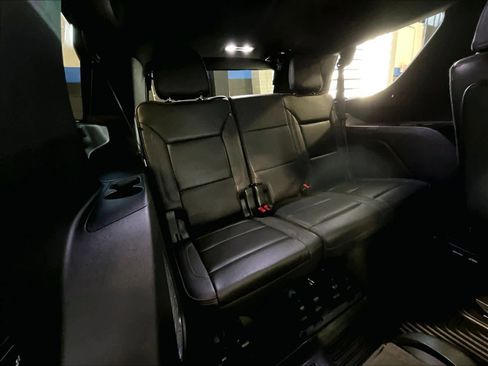 Used 2023 Chevrolet Tahoe High Country image 17