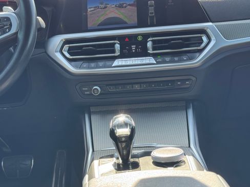 Used 2019 BMW 330i Sedan w/ M Sport Package RWD image 15