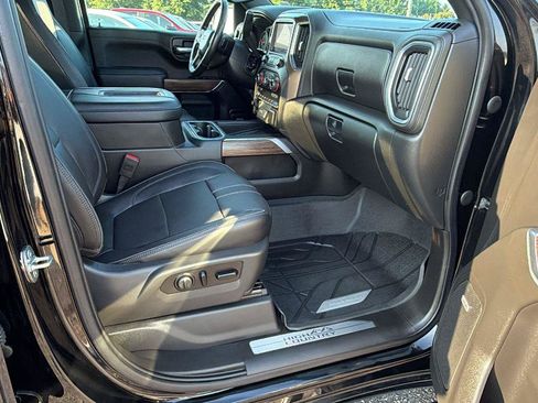 Used 2021 Chevrolet Silverado 1500 High Country w/ Technology Package AWD/4WD image 17