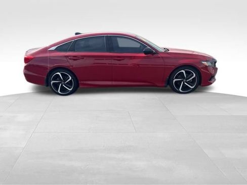 Used 2022 Honda Accord Sport image 4