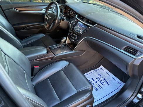 Used 2019 Cadillac XTS Luxury image 24