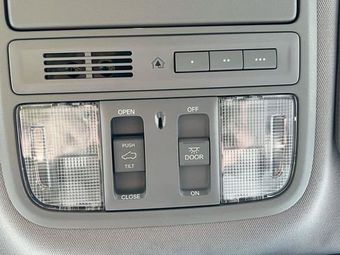 Certified 2020 Honda CR-V EX-L image 30