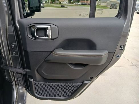 New 2026 Jeep Gladiator Sport AWD/4WD image 18
