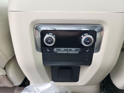 New 2026 GMC Yukon XL Denali w/ Sun & Power Step Package AWD/4WD image 15