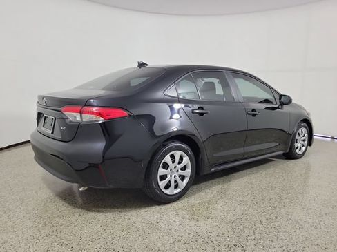 Used 2023 Toyota Corolla LE FWD image 5