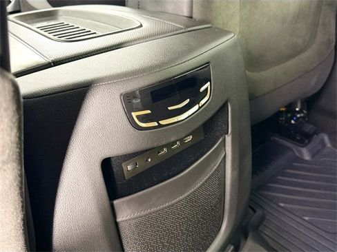 Used 2020 Cadillac Escalade Platinum image 24