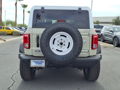 New 2026 Ford Bronco Heritage Edition AWD/4WD image 4