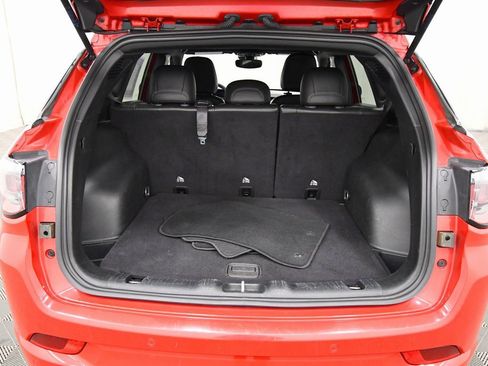 Used 2023 Jeep Compass Limited image 7