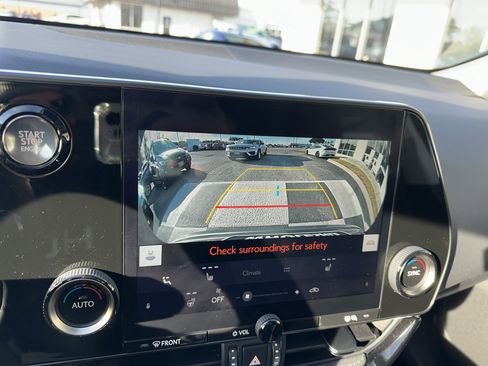 Used 2025 Lexus NX 250 FWD w/ Accessory Package (2T) image 18