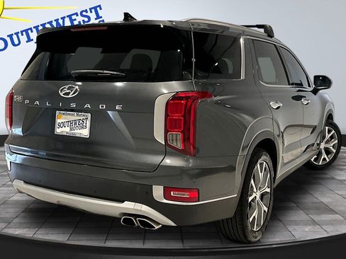 Used 2022 Hyundai Palisade SEL w/ 8P Bench Seat Package FWD image 7