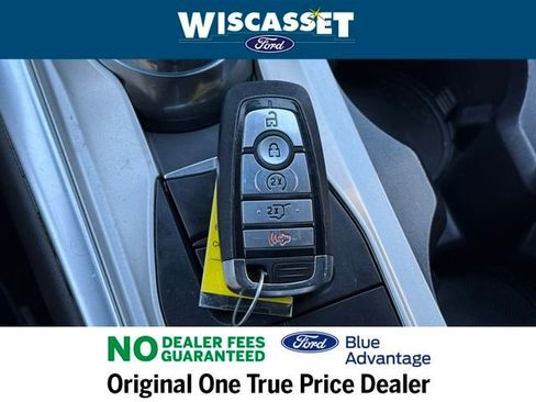 Certified 2022 Ford Explorer XLT w/ Equipment Group 202A image 14