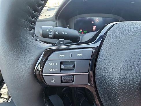 Used 2025 Honda Accord Touring image 12