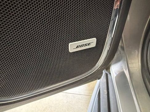 Used 2018 Chevrolet Suburban LT AWD/4WD image 15