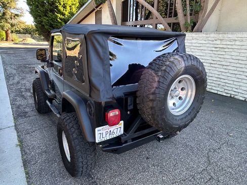 Used 2004 Jeep Wrangler Sport image 22