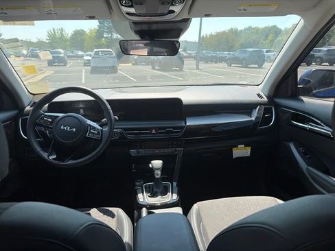 Used 2026 Kia Seltos S FWD image 11