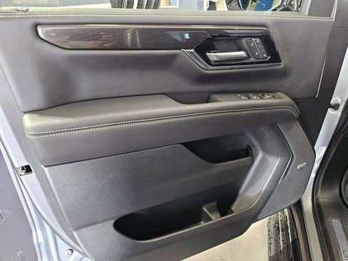 New 2026 GMC Yukon XL Denali image 18