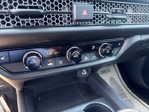 Certified 2024 Honda HR-V Sport image 25