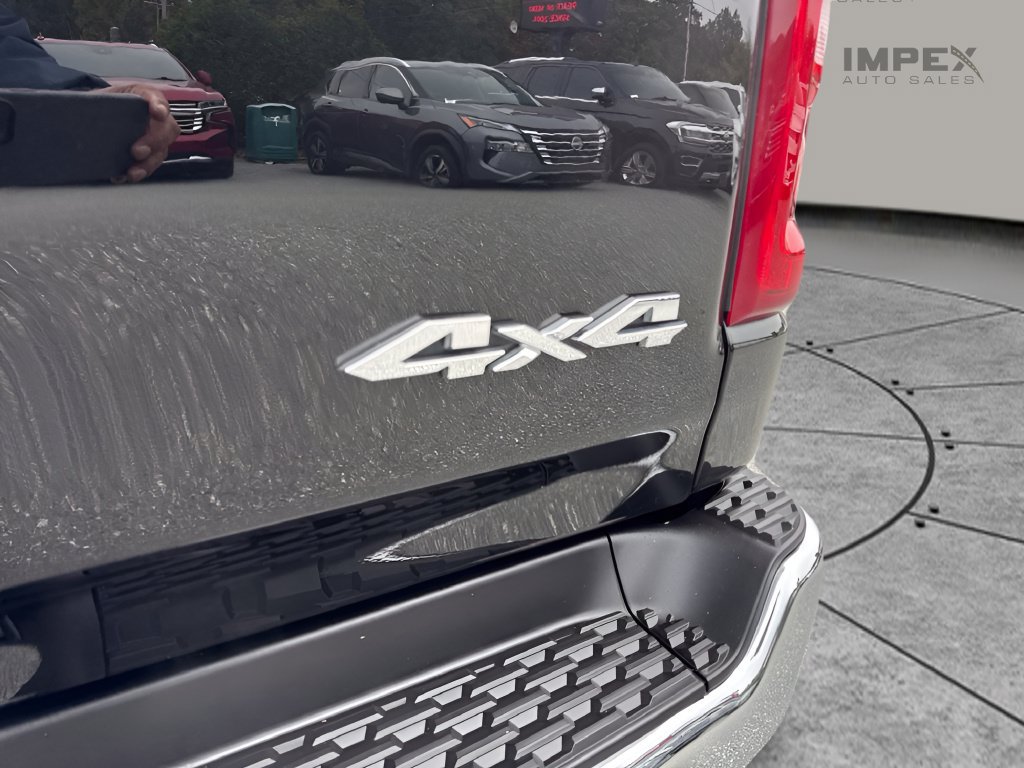 Used 2026 RAM 1500 Laramie w/ Advanced Safety Group II AWD/4WD image 33