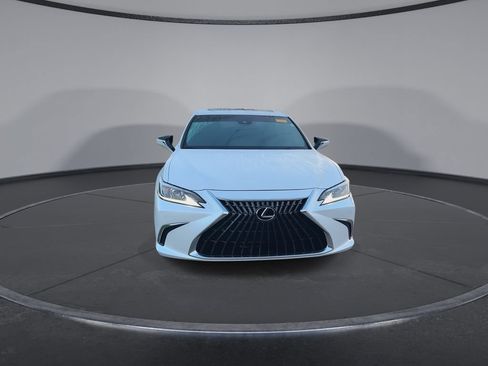 Used 2024 Lexus ES 350 w/ Premium Package FWD image 3