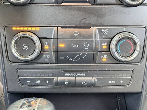 Used 2018 Ford Explorer FWD image 44