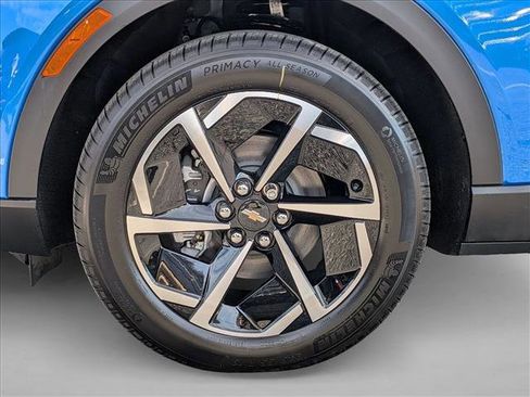 New 2026 Chevrolet Equinox EV LT image 9