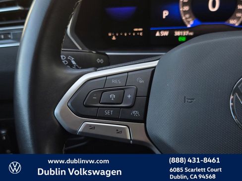 Certified 2022 Volkswagen Tiguan SE w/ Panoramic Sunroof Package image 22