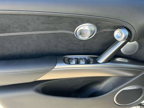 New 2024 Genesis GV60 Performance image 17