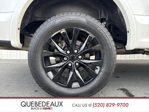 Used 2016 Ford F150 Lariat image 6